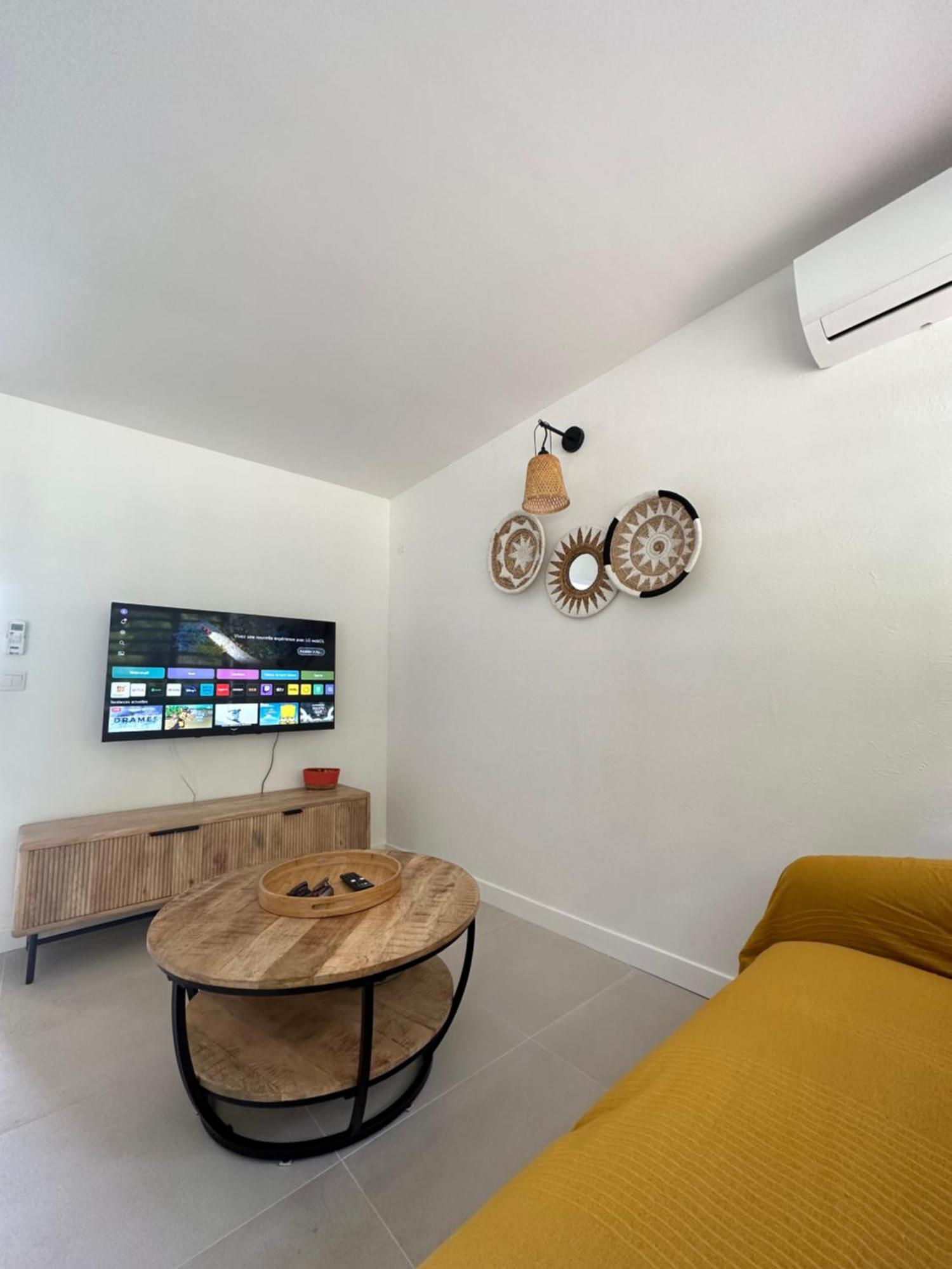 Grand-Bourg  Karukera Lodge , Residence Blue Dream מראה חיצוני תמונה